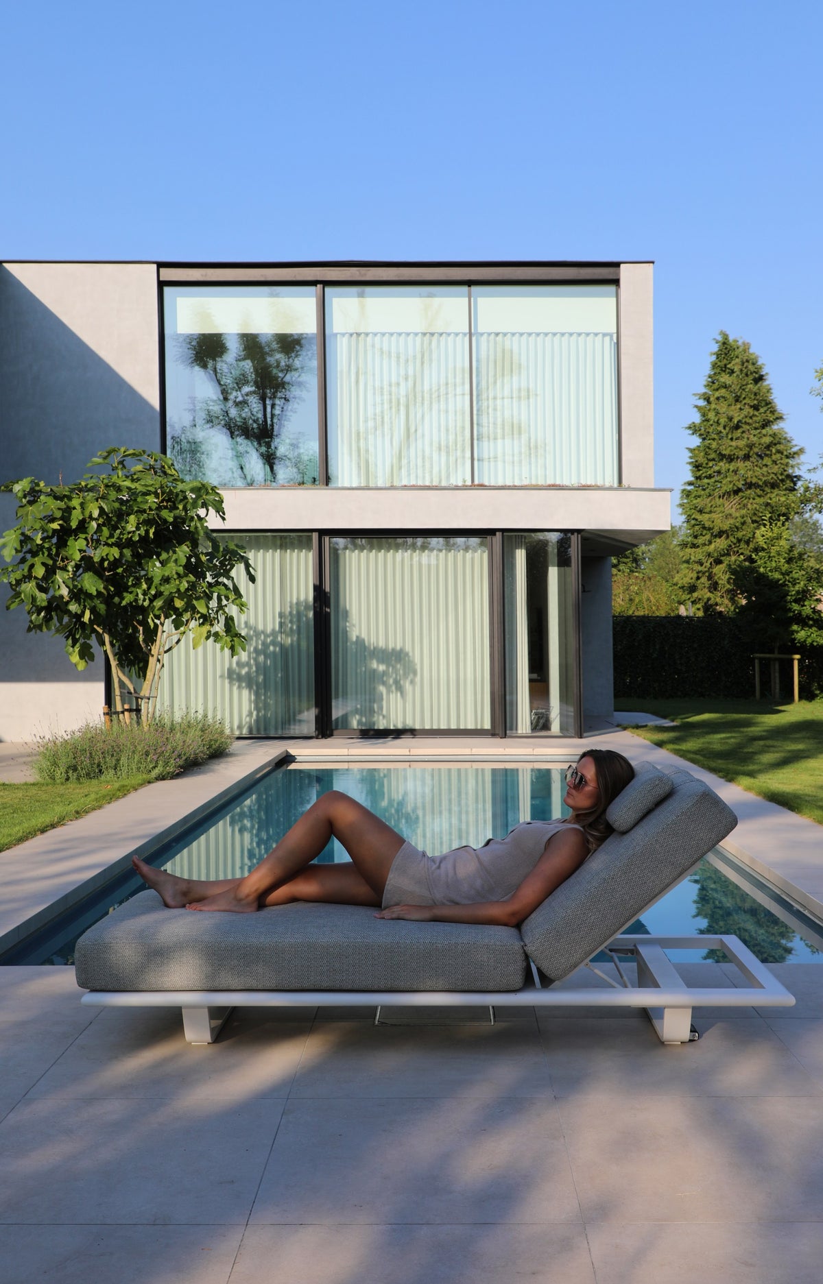 sunlounger(with 1 Headrest) / H-PB0033L